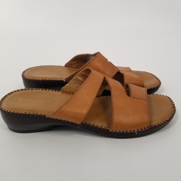 naturalizer wiser sandals